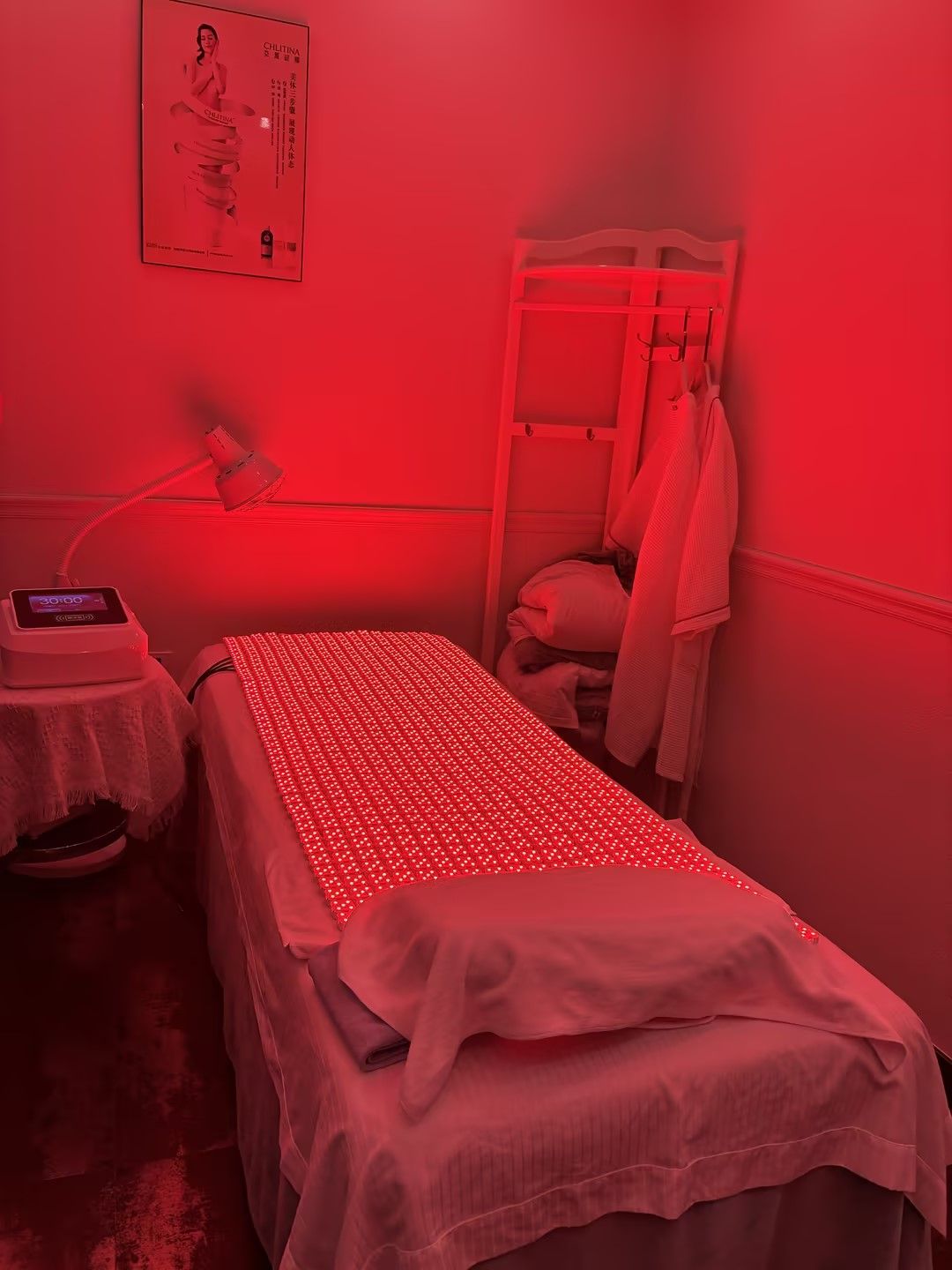 New Type LED Therapy Breakthrough Promises Effective Drug-Free Pain Relief